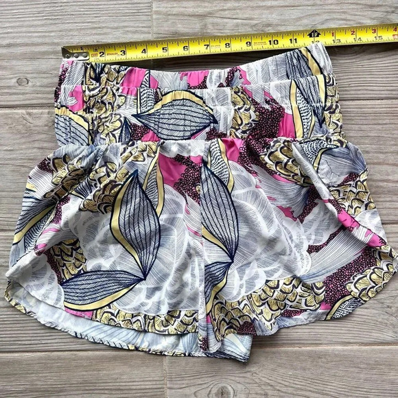 TCEC Pants - TCEC Women's Multicolor Floral Print Pull On High Waisted Short Size Small